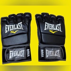 Everlast MMA Kickboxing GlovesW/Carrying Case Black & Yellow New #4402 B